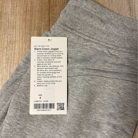 NWT | LULULEMON Warm Down Jogger - Picture 14 of 14